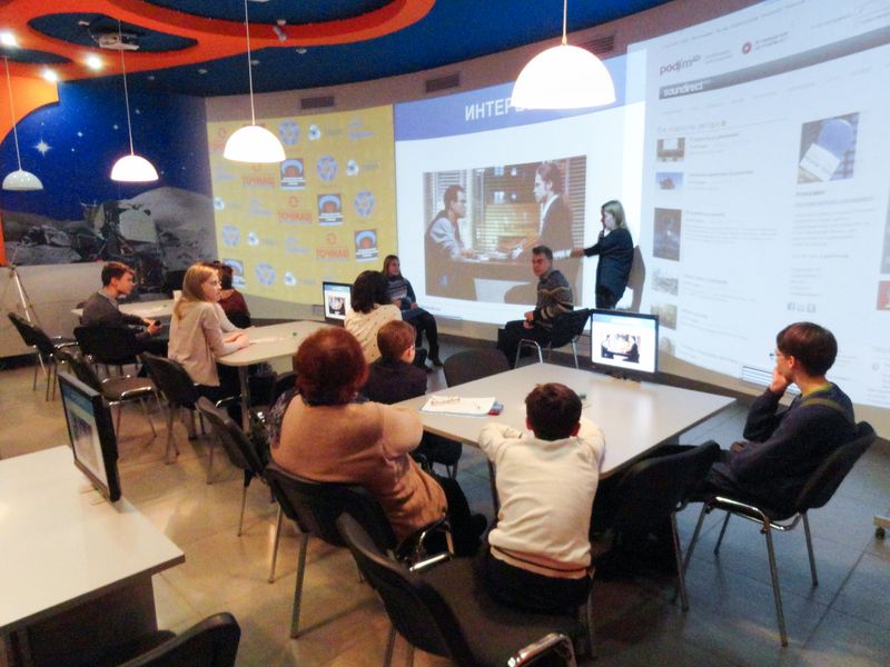 Фото к Вас всегда трое: владимирские юные журналисты узнали, как сделать интересное интервью с Дедом Морозом