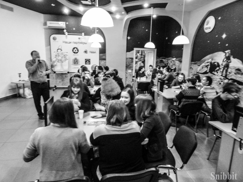 Фото к «Грааль» стал обладателем кубка: в ИЦАЭ Владимира завершился 3 городской школьный чемпионат по командной «Своей игре»