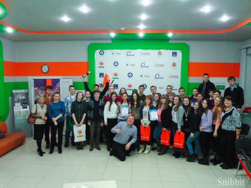 Фото к «Грааль» стал обладателем кубка: в ИЦАЭ Владимира завершился 3 городской школьный чемпионат по командной «Своей игре»