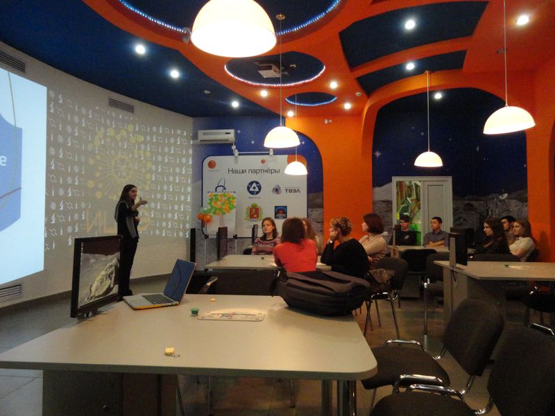 Фото к От аттракциона к искусству: владимирские студенты познакомились с историей научного кино