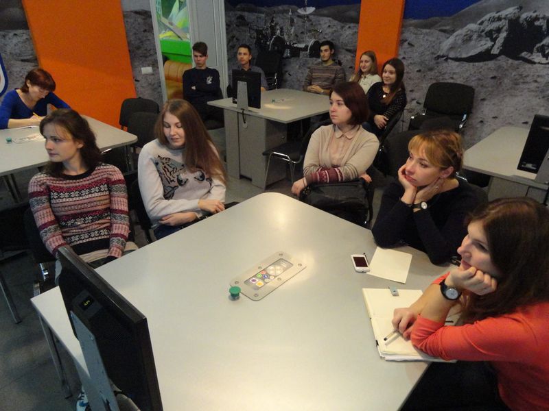 Фото к От аттракциона к искусству: владимирские студенты познакомились с историей научного кино