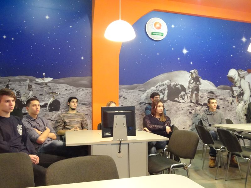 Фото к От аттракциона к искусству: владимирские студенты познакомились с историей научного кино