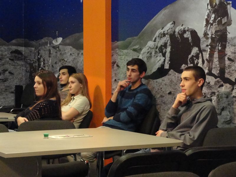 Фото к От аттракциона к искусству: владимирские студенты познакомились с историей научного кино