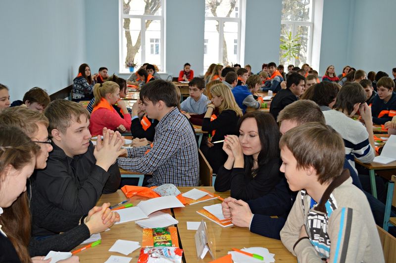 Фото к Всероссийский интеллектуальный чемпионат для школьников «Формула интеллекта» объединил более 300 команд из 36 городов России
