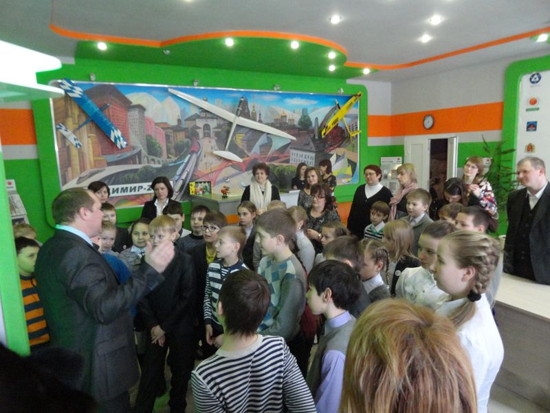 Фото к Эксперименты с альтернативными источниками энергии и радуга своими руками: в ИЦАЭ Владимира прошёл День российской науки