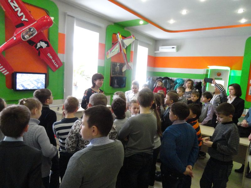 Фото к Эксперименты с альтернативными источниками энергии и радуга своими руками: в ИЦАЭ Владимира прошёл День российской науки