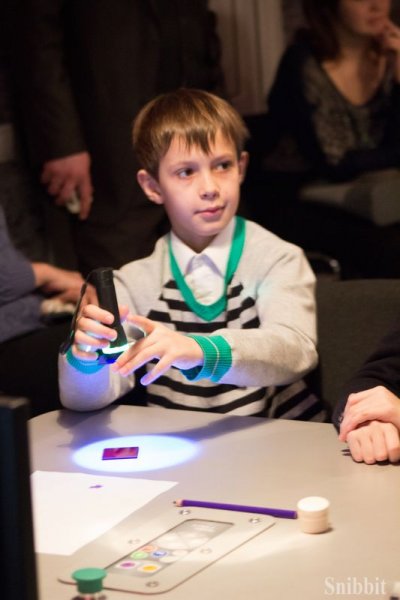 Фото к Эксперименты с альтернативными источниками энергии и радуга своими руками: в ИЦАЭ Владимира прошёл День российской науки