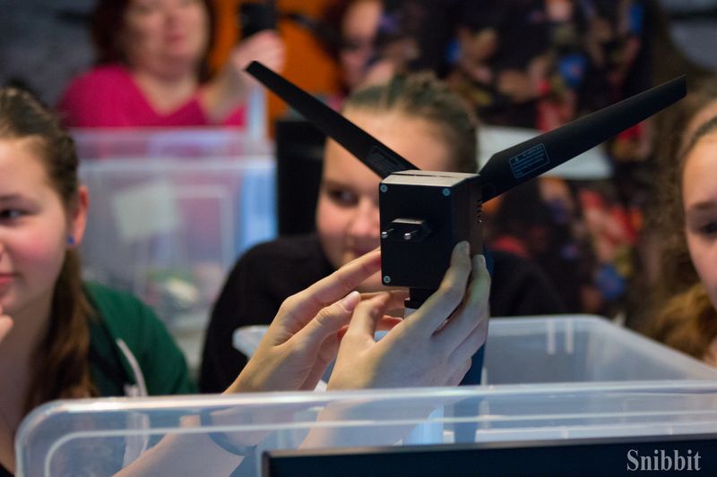 Фото к Эксперименты с альтернативными источниками энергии и радуга своими руками: в ИЦАЭ Владимира прошёл День российской науки