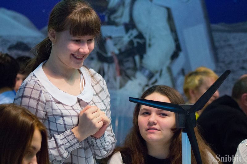 Фото к Эксперименты с альтернативными источниками энергии и радуга своими руками: в ИЦАЭ Владимира прошёл День российской науки