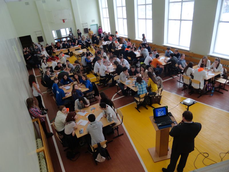 Фото к Статус главных интеллектуалов области среди профессиональных образовательных организаций подтвердили строители, химики и педагоги