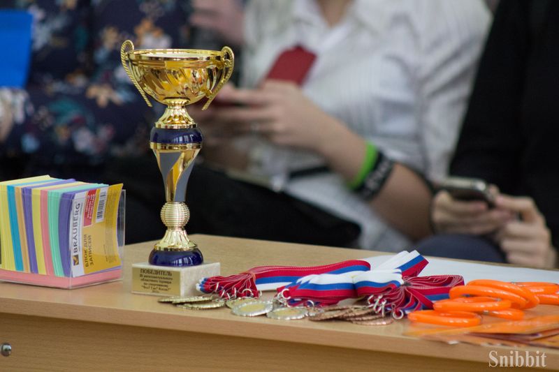 Фото к Статус главных интеллектуалов области среди профессиональных образовательных организаций подтвердили строители, химики и педагоги