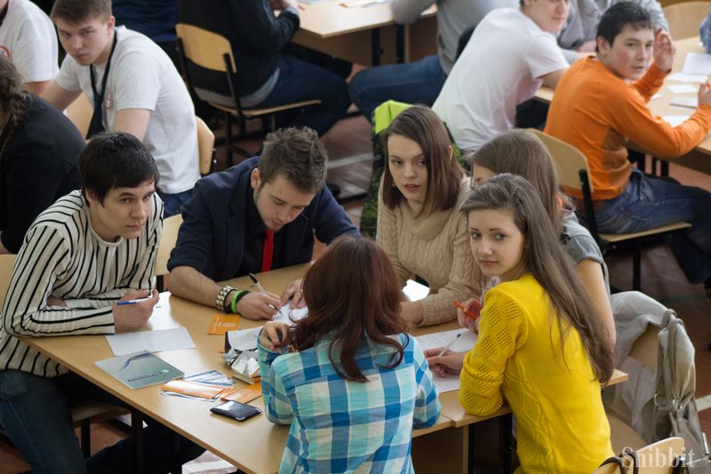 Фото к Статус главных интеллектуалов области среди профессиональных образовательных организаций подтвердили строители, химики и педагоги