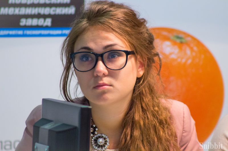 Фото к Миф об ананасе, инопланетные вирусы и тайны подземных океанов: более ста человек во Владимире зарядились «Энергией науки»