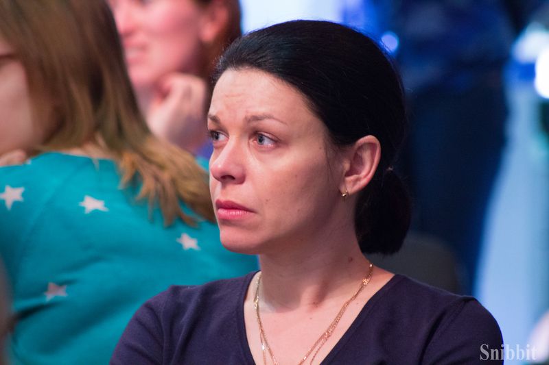 Фото к Миф об ананасе, инопланетные вирусы и тайны подземных океанов: более ста человек во Владимире зарядились «Энергией науки»