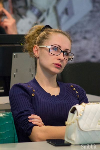 Фото к Миф об ананасе, инопланетные вирусы и тайны подземных океанов: более ста человек во Владимире зарядились «Энергией науки»