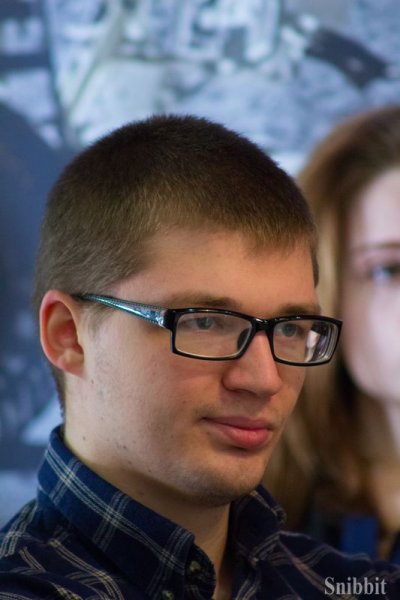 Фото к Миф об ананасе, инопланетные вирусы и тайны подземных океанов: более ста человек во Владимире зарядились «Энергией науки»