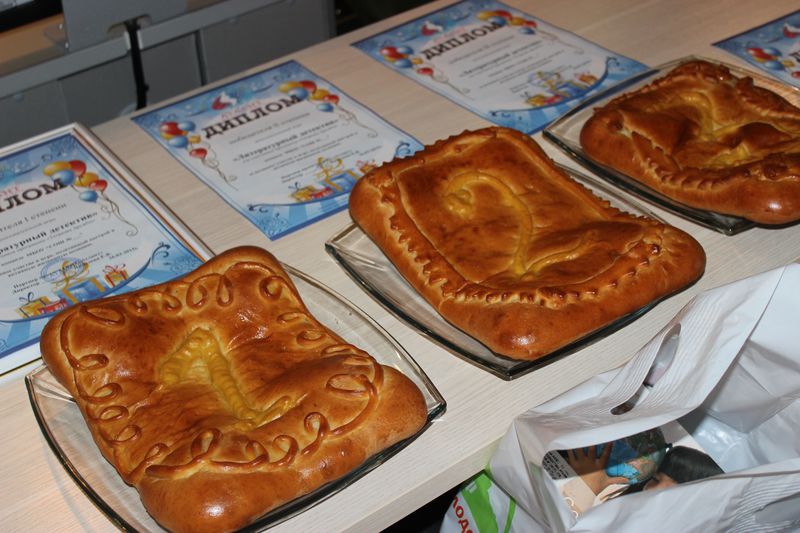 Фото к «Литературный бум» в ИЦАЭ: для участников проекта «Тетрадка дружбы» прошел интеллектуальный турнир