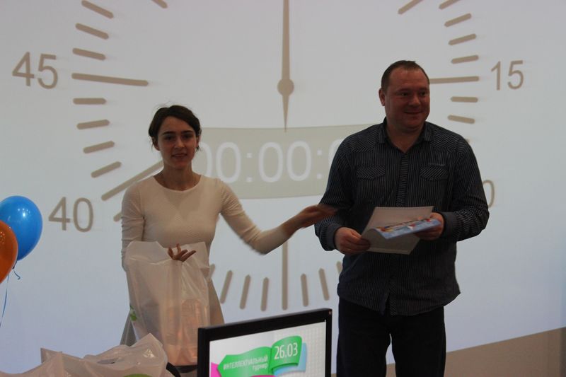 Фото к «Литературный бум» в ИЦАЭ: для участников проекта «Тетрадка дружбы» прошел интеллектуальный турнир