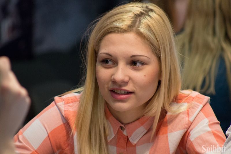 Фото к «Литературный бум» в ИЦАЭ: для участников проекта «Тетрадка дружбы» прошел интеллектуальный турнир