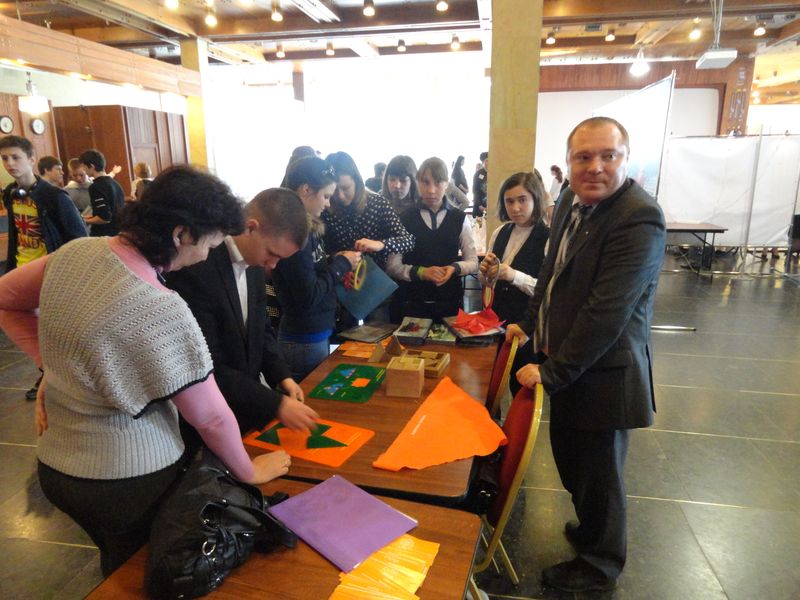 Фото к ИЦАЭ Владимира принял участие в научно-практическом форуме «Молодежь и туризм»