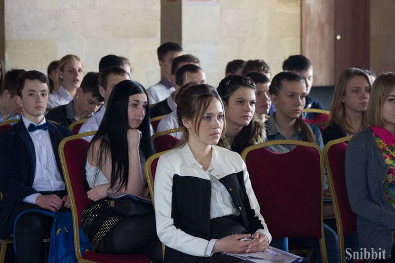 Фото к ИЦАЭ Владимира принял участие в научно-практическом форуме «Молодежь и туризм»