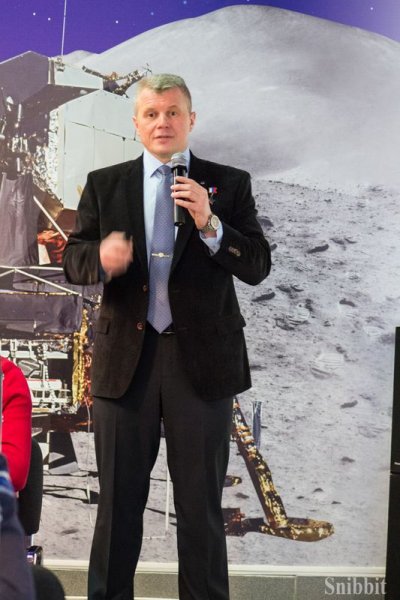 Фото к Профессия — космонавт: владимирские школьники встретились с космонавтом-испытателем Олегом Новицким