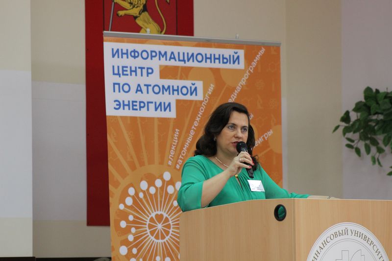 Фото к Тотальный диктант во Владимире: более 180 владимирцев решили проверить свою грамотность