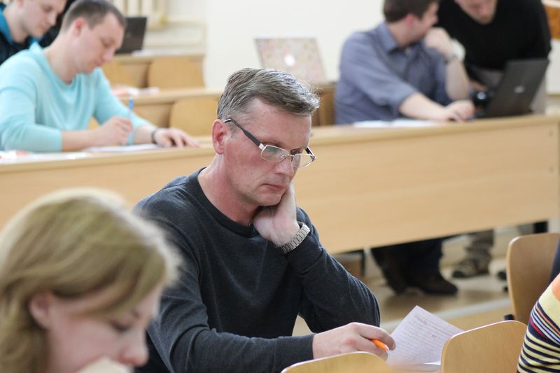 Фото к Тотальный диктант во Владимире: более 180 владимирцев решили проверить свою грамотность