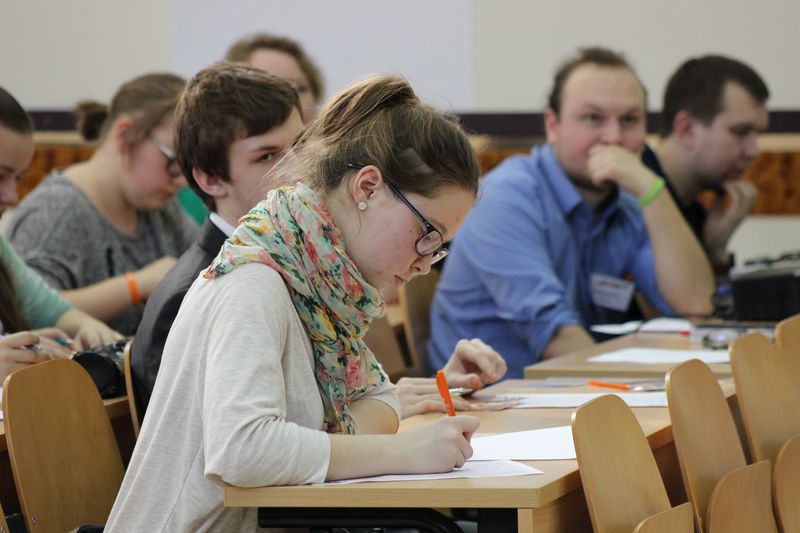 Фото к Тотальный диктант во Владимире: более 180 владимирцев решили проверить свою грамотность