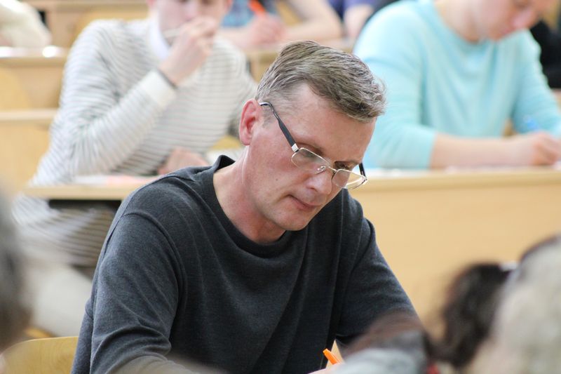 Фото к Тотальный диктант во Владимире: более 180 владимирцев решили проверить свою грамотность