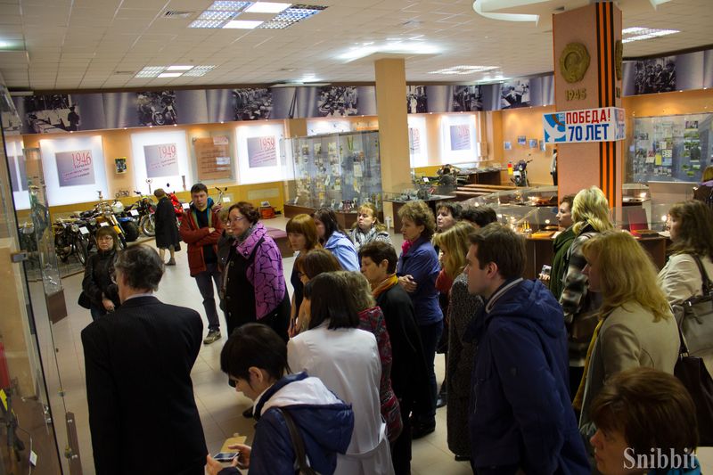 Фото к Владимирские педагоги исследовали «супермаркет» и познакомились с «принципом „Макдональдса“» на Ковровском механическом заводе