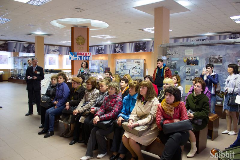 Фото к Владимирские педагоги исследовали «супермаркет» и познакомились с «принципом „Макдональдса“» на Ковровском механическом заводе