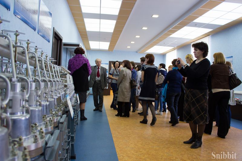 Фото к Владимирские педагоги исследовали «супермаркет» и познакомились с «принципом „Макдональдса“» на Ковровском механическом заводе