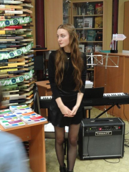 Фото к Сотрудники ИЦАЭ Владимира подарили участникам «Библионочи» оранжевое настроение