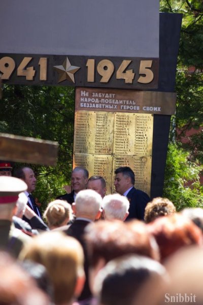 Фото к «Пока память жива»: на «Точмаше» прошел митинг, приуроченный к Дню Победы