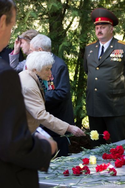 Фото к «Пока память жива»: на «Точмаше» прошел митинг, приуроченный к Дню Победы