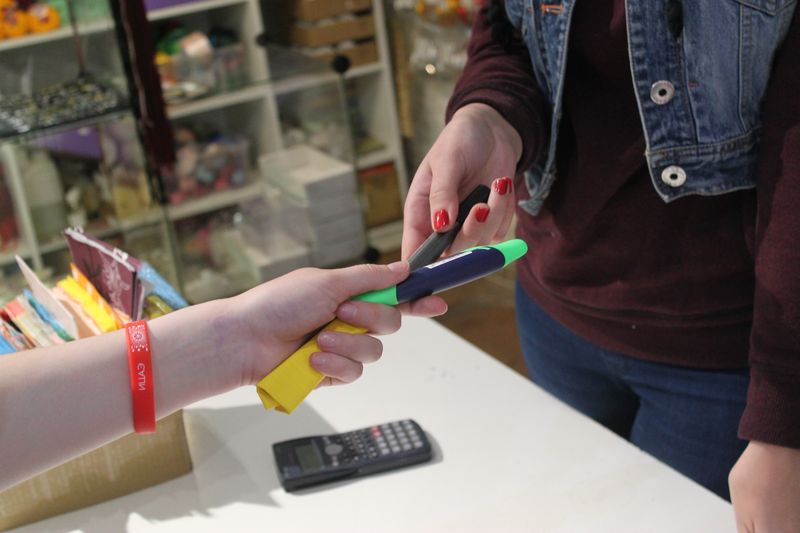 Фото к Тетрадку и ручку на ключи от «опеля»: во Владимире прошла игра «Давай меняться»