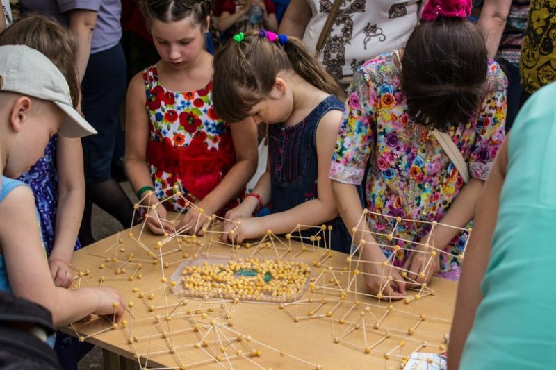 Фото к «Бу!Фест» во Владимире: интеллектуальный праздник для детей и их родителей