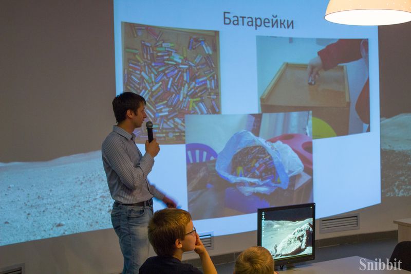 Фото к «Экомарафон» в ИЦАЭ Владимира: встреча с экологом-общественником и сбор батареек