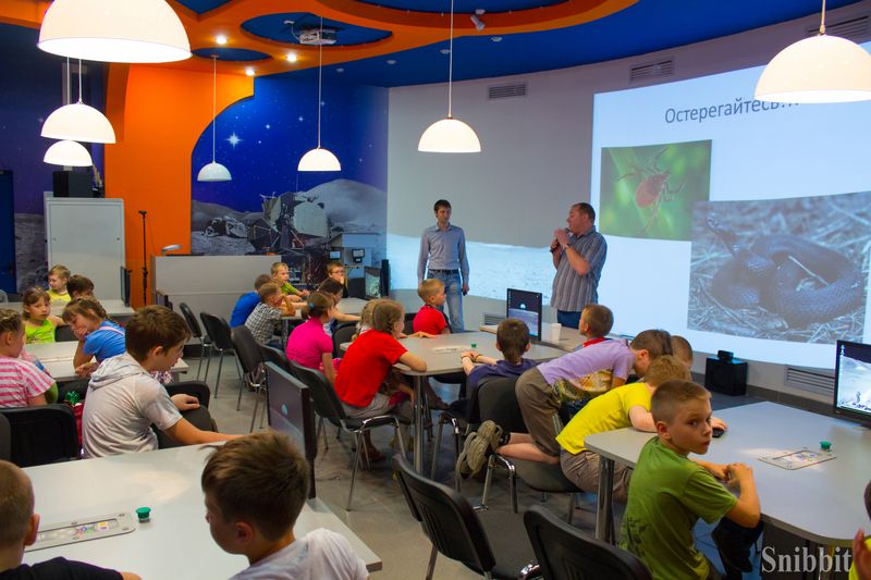 Фото к «Экомарафон» в ИЦАЭ Владимира: встреча с экологом-общественником и сбор батареек