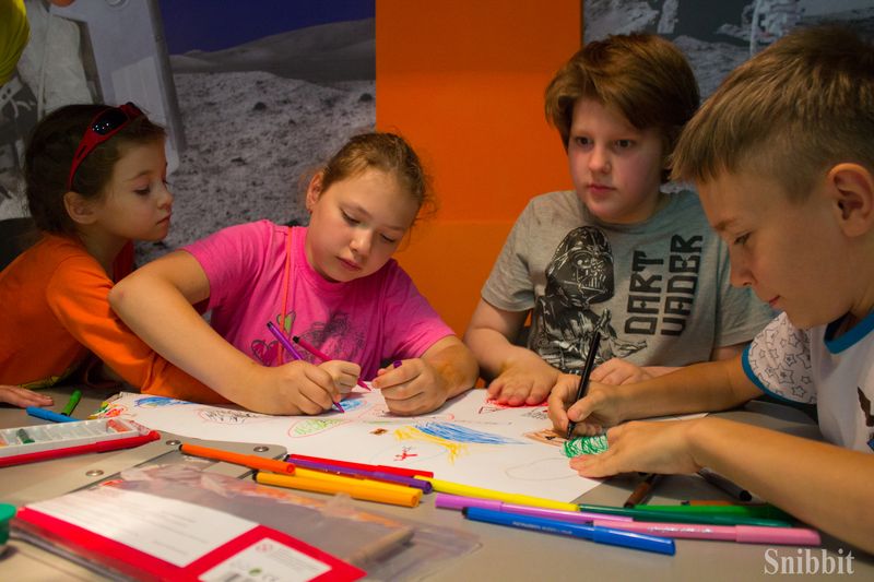 Фото к Юные исследователи из Владимира уверены: будущее — за роботами и атомными технологиями