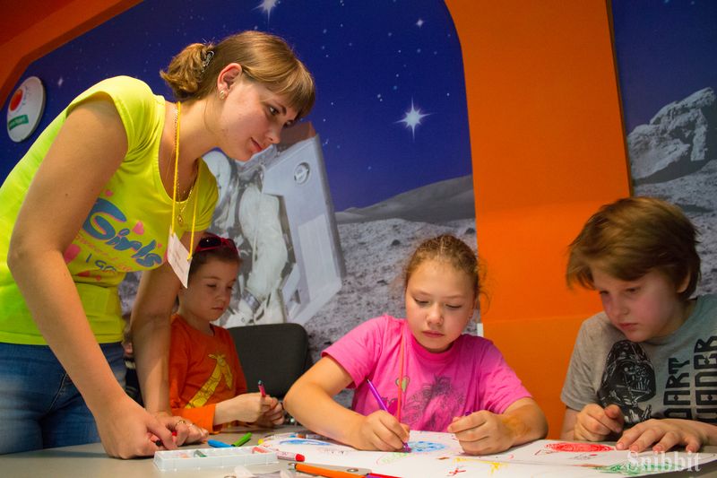 Фото к Юные исследователи из Владимира уверены: будущее — за роботами и атомными технологиями