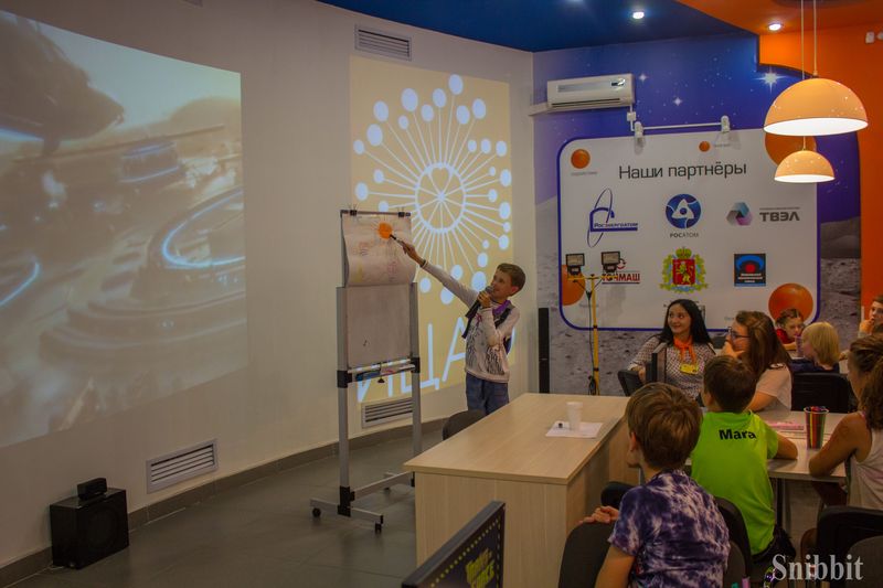 Фото к Юные исследователи из Владимира уверены: будущее — за роботами и атомными технологиями