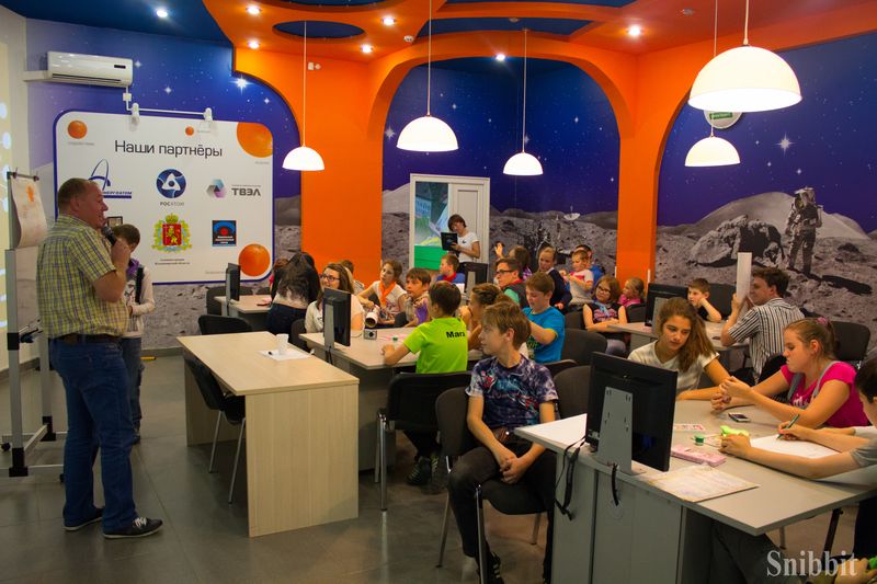 Фото к Юные исследователи из Владимира уверены: будущее — за роботами и атомными технологиями