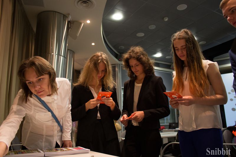 Фото к От предвоенной обстановки — к мирному существованию: «Цепная реакция успеха» в Манеже