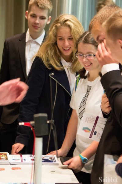 Фото к От предвоенной обстановки — к мирному существованию: «Цепная реакция успеха» в Манеже