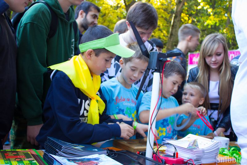 Фото к «ДоброСаммит» с ИЦАЭ: дополненная реальность и альтернативная энергетика