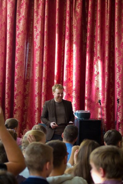 Фото к «Человек — это главная ценность»: во Владимире прошли встречи с футурологом Данилой Медведевым