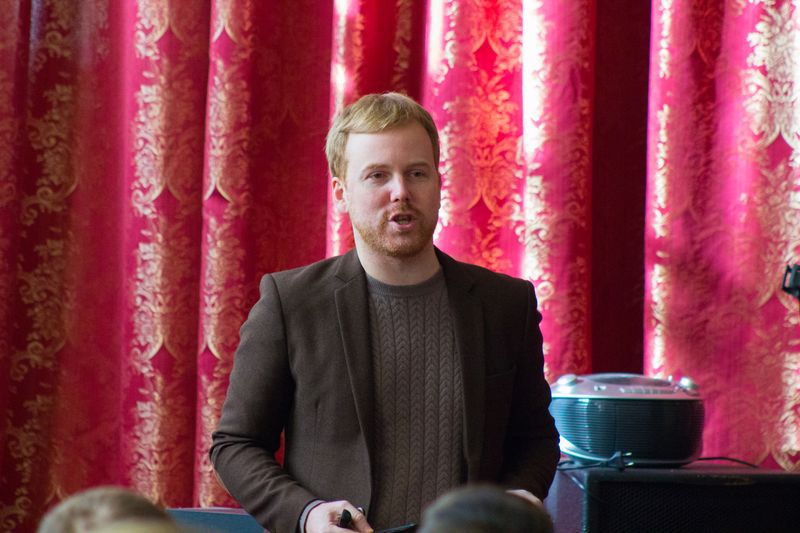 Фото к «Человек — это главная ценность»: во Владимире прошли встречи с футурологом Данилой Медведевым