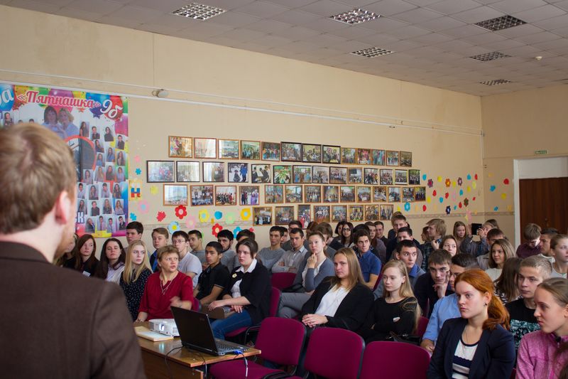 Фото к «Человек — это главная ценность»: во Владимире прошли встречи с футурологом Данилой Медведевым